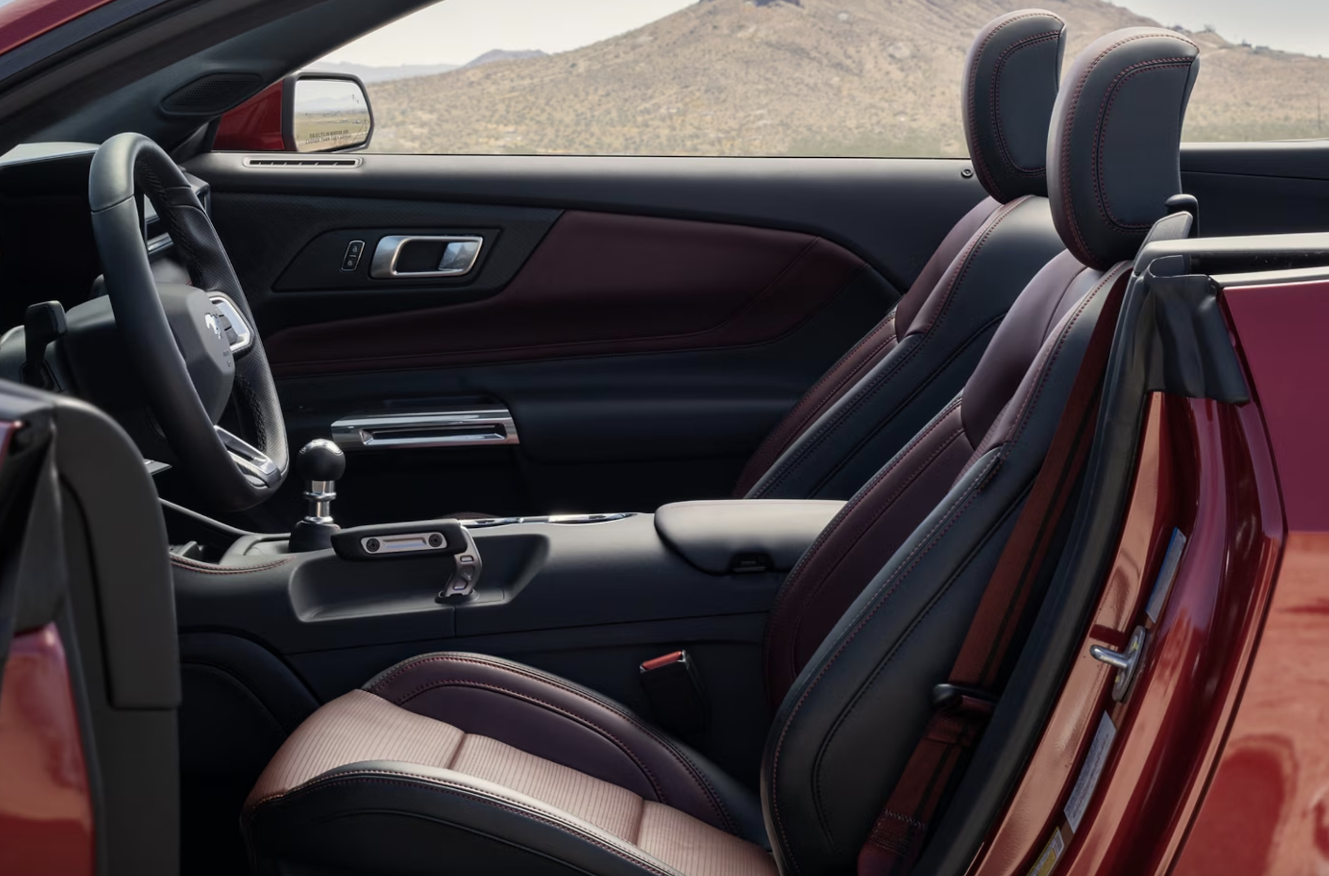 New 2024 Ford Mustang Interior Features Near Me in Kerrville, TX
