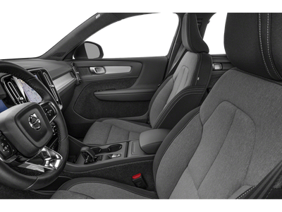 2024 Volvo XC40 Plus Bright Theme