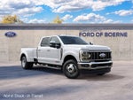 2027 Ford Super Duty F-350® Lariat®