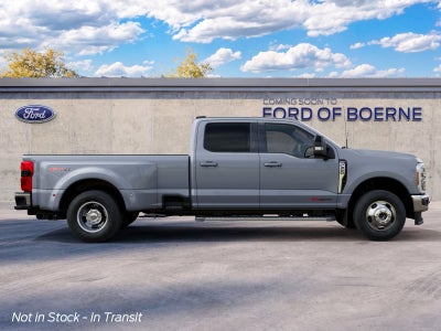 2027 Ford Super Duty F-350® Lariat®