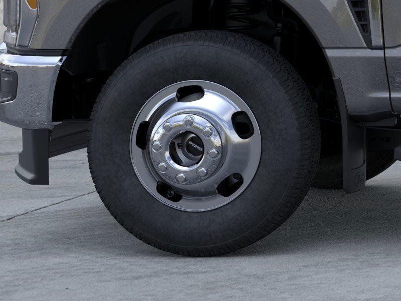 2026 Ford Super Duty F-350® XLT