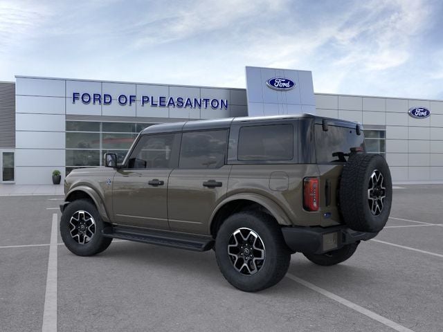 2026 Ford Bronco Outer Banks®