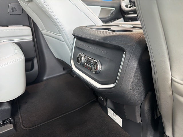 2025 Ford Expedition Platinum®