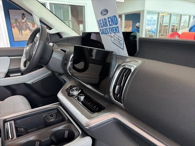 2025 Ford Expedition Platinum®