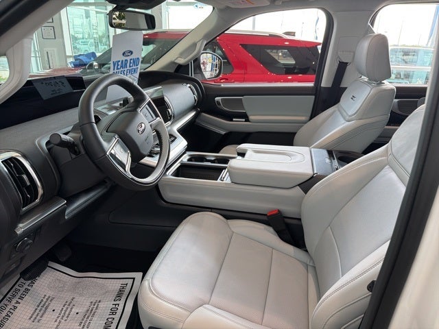 2025 Ford Expedition Platinum®