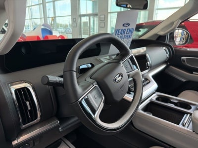 2025 Ford Expedition Platinum®