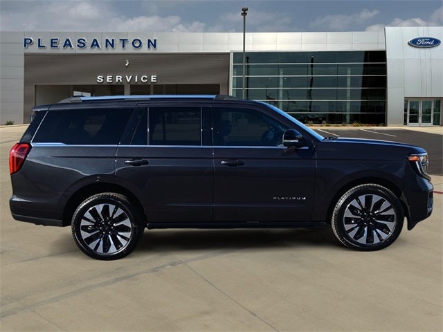 2025 Ford Expedition Platinum®