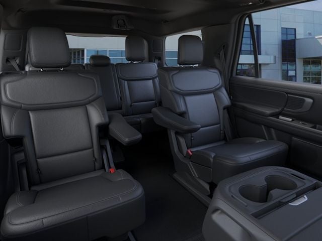 2025 Ford Expedition Platinum®