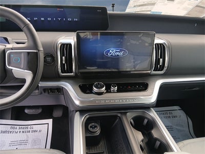 2025 Ford Expedition Platinum®