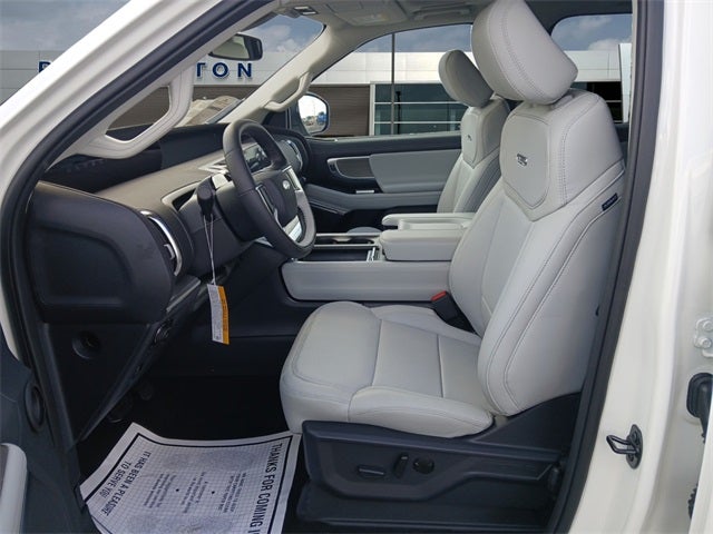 2025 Ford Expedition Platinum®