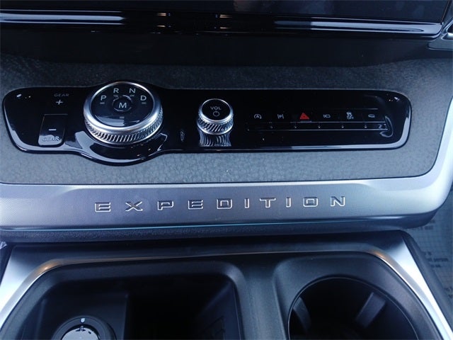 2025 Ford Expedition TREMOR®