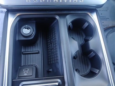 2025 Ford Expedition TREMOR®