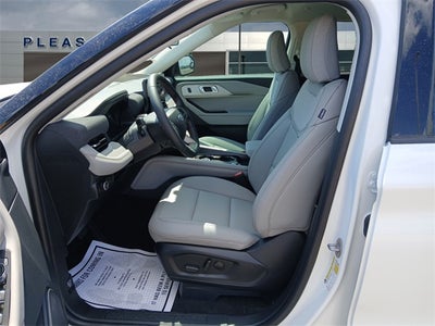 2025 Ford Explorer Active