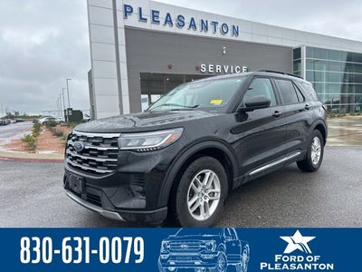 2025 Ford Explorer Base