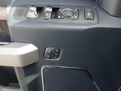 2022 Ford F-350SD Lariat Super Duty