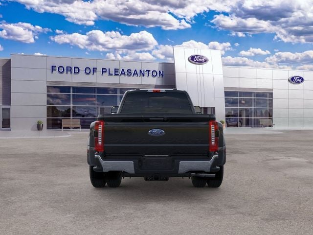 2026 Ford F-350SD F-350® Lariat®