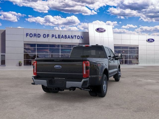 2026 Ford F-350SD F-350® Lariat®