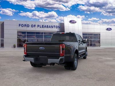 2026 Ford F-350SD F-350® Lariat®