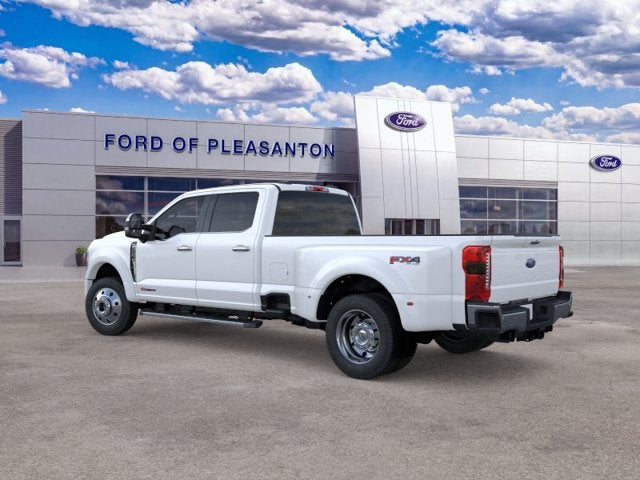 2026 Ford F-450SD F-450® Lariat®