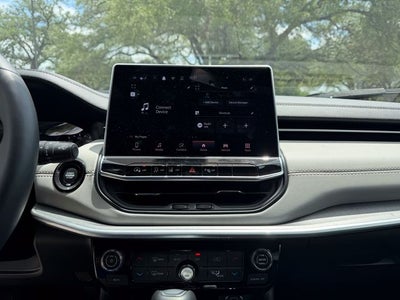 2025 Jeep Compass Base