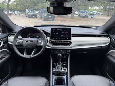 2025 Jeep Compass Base