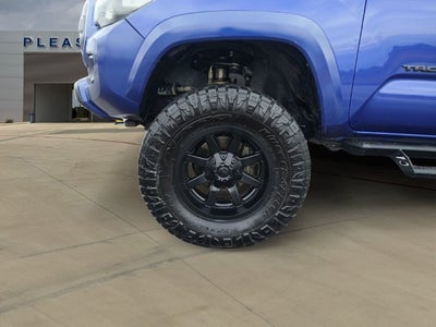 2022 Toyota Tacoma Base
