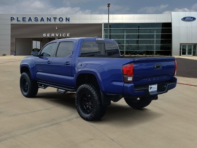 2022 Toyota Tacoma Base