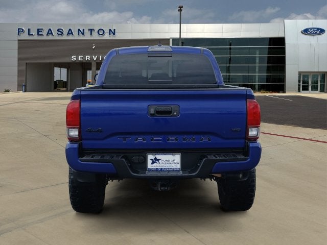 2022 Toyota Tacoma Base