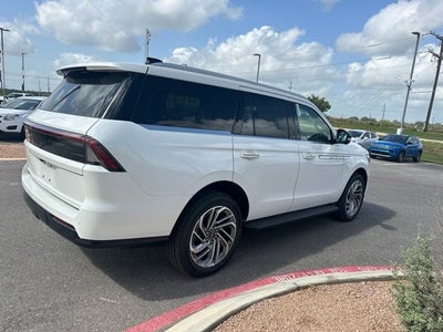 2026 Lincoln Navigator Premiere