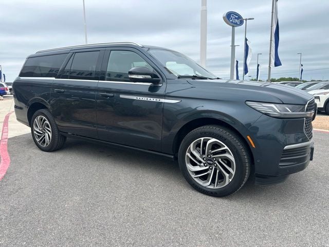 2025 Lincoln Navigator L L Reserve