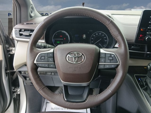 2024 Toyota Sienna Platinum 7 Passenger