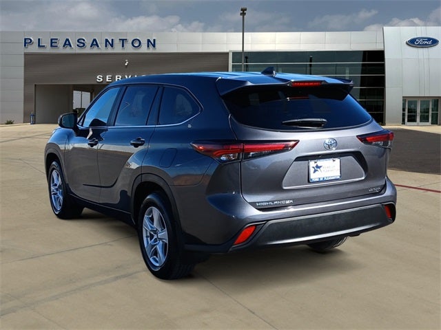 2024 Toyota Highlander LE