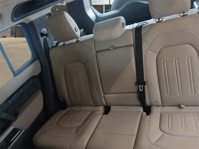 2022 Land Rover Defender 110 110 SE