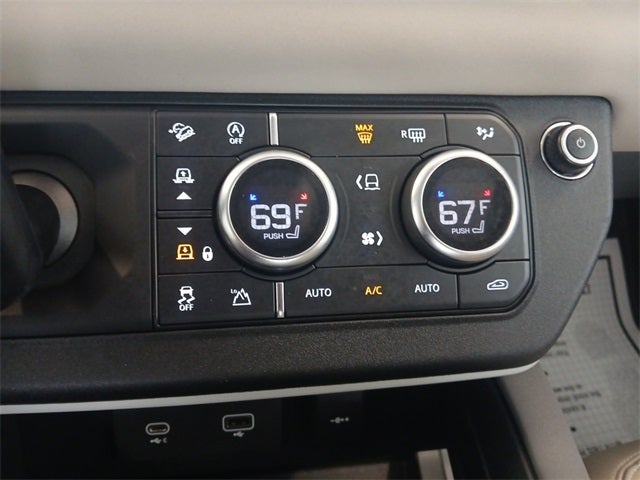 2022 Land Rover Defender 110 110 SE