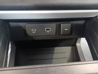 2022 Land Rover Defender 110 110 SE