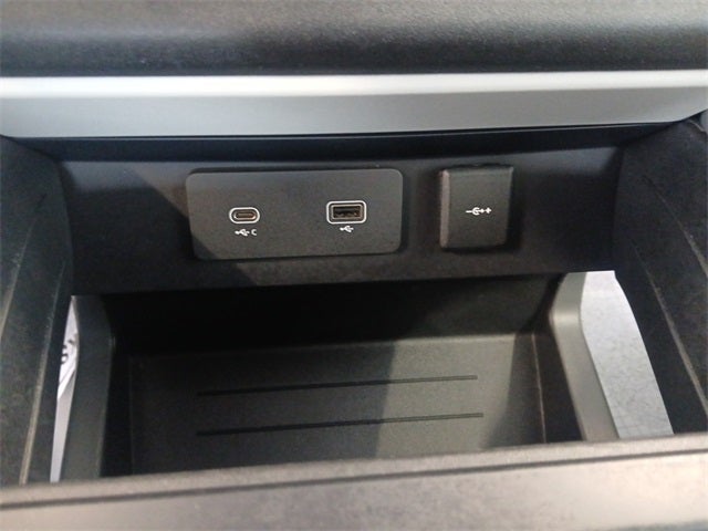 2022 Land Rover Defender 110 110 SE