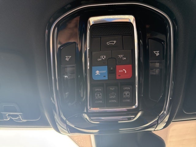 2023 Jeep Grand Cherokee Overland