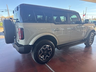 2025 Ford Bronco Outer Banks®
