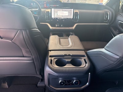 2026 Ford Expedition Platinum®