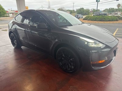2024 Tesla Model Y Base