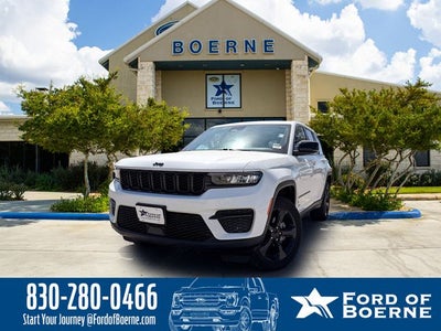 2023 Jeep Grand Cherokee Laredo