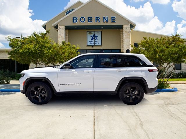 2023 Jeep Grand Cherokee Laredo