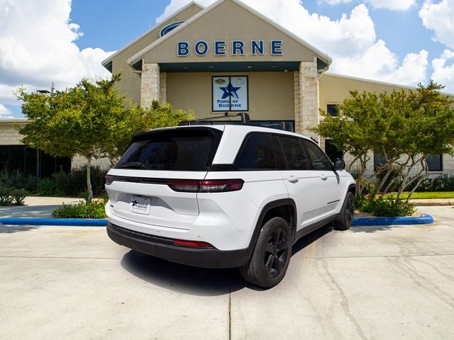 2023 Jeep Grand Cherokee Laredo