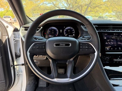 2023 Jeep Grand Cherokee Laredo