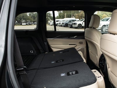 2024 Jeep Grand Cherokee Base