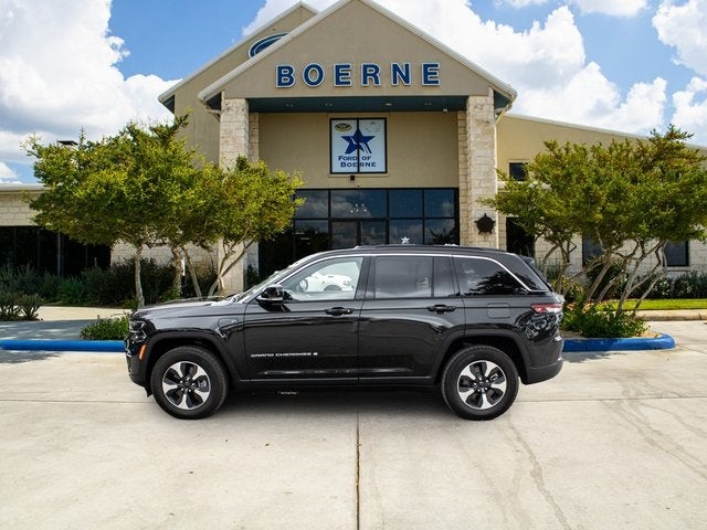 2024 Jeep Grand Cherokee Base