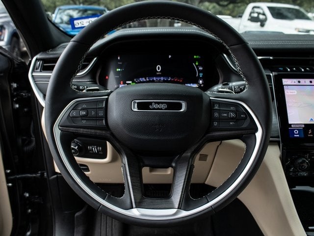 2024 Jeep Grand Cherokee Base