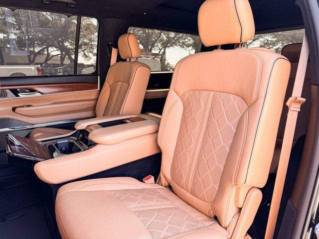 2022 Jeep Grand Wagoneer Series III