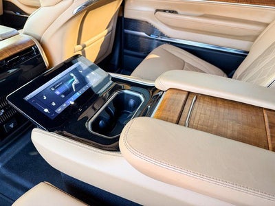 2022 Jeep Grand Wagoneer Series III