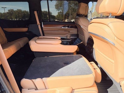 2022 Jeep Grand Wagoneer Series III